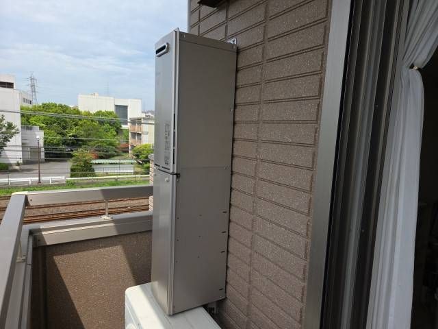 送信者: 余嵜