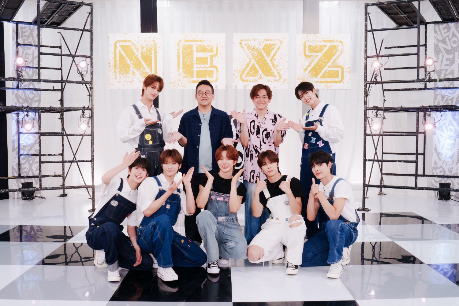 X NEXZ NOW]集合写真 - TimeTree