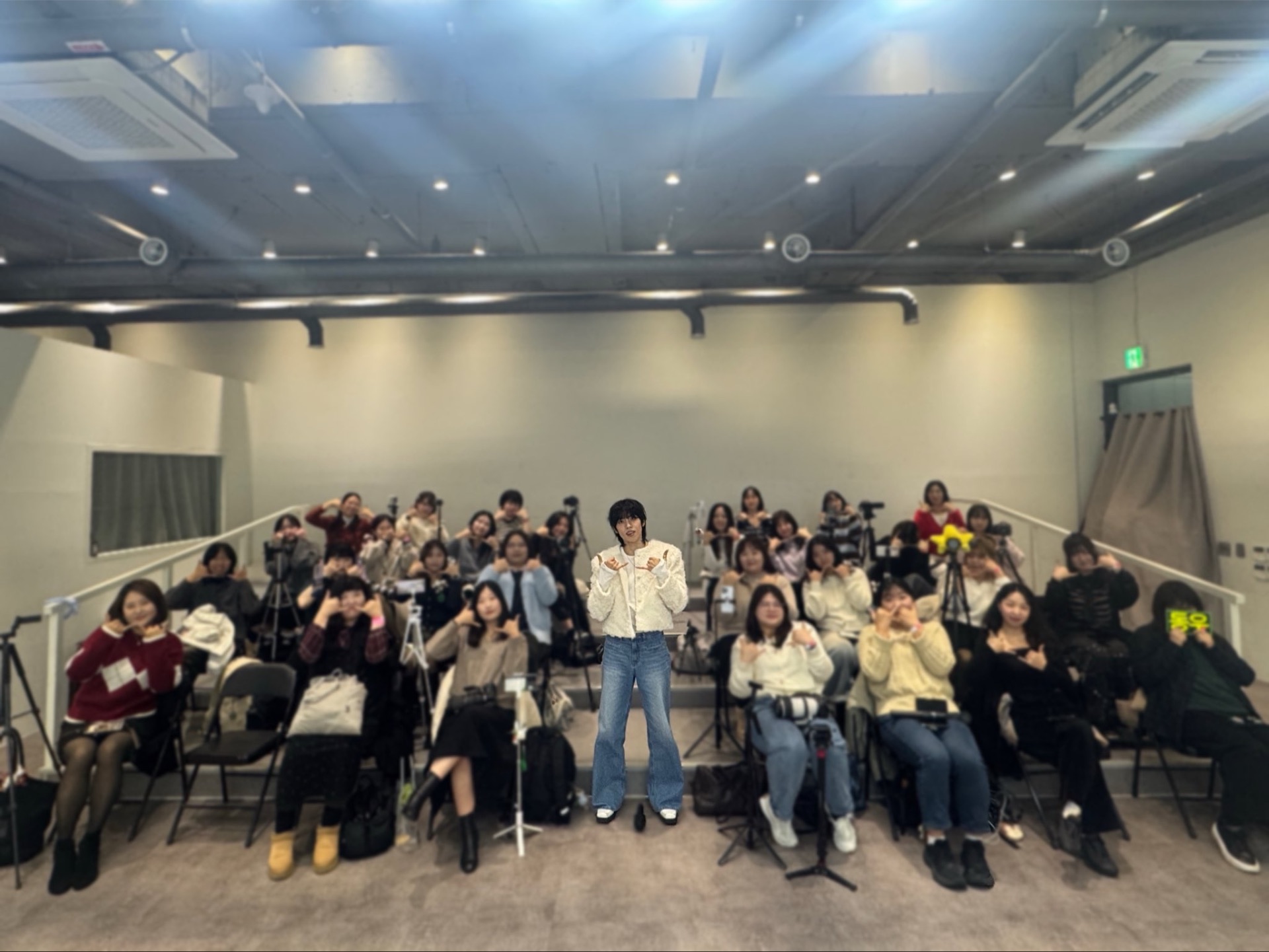 東 [簽售] /fromm （17:00 KST～） - TimeTree